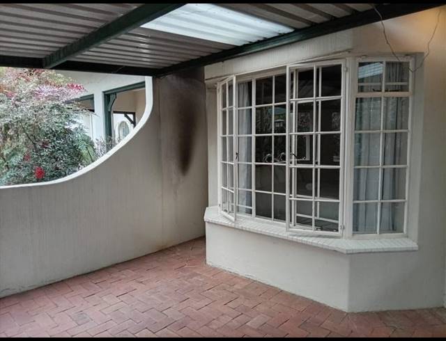 1 BEDROOM PROPERTY TO RENT IN FOURWAYS